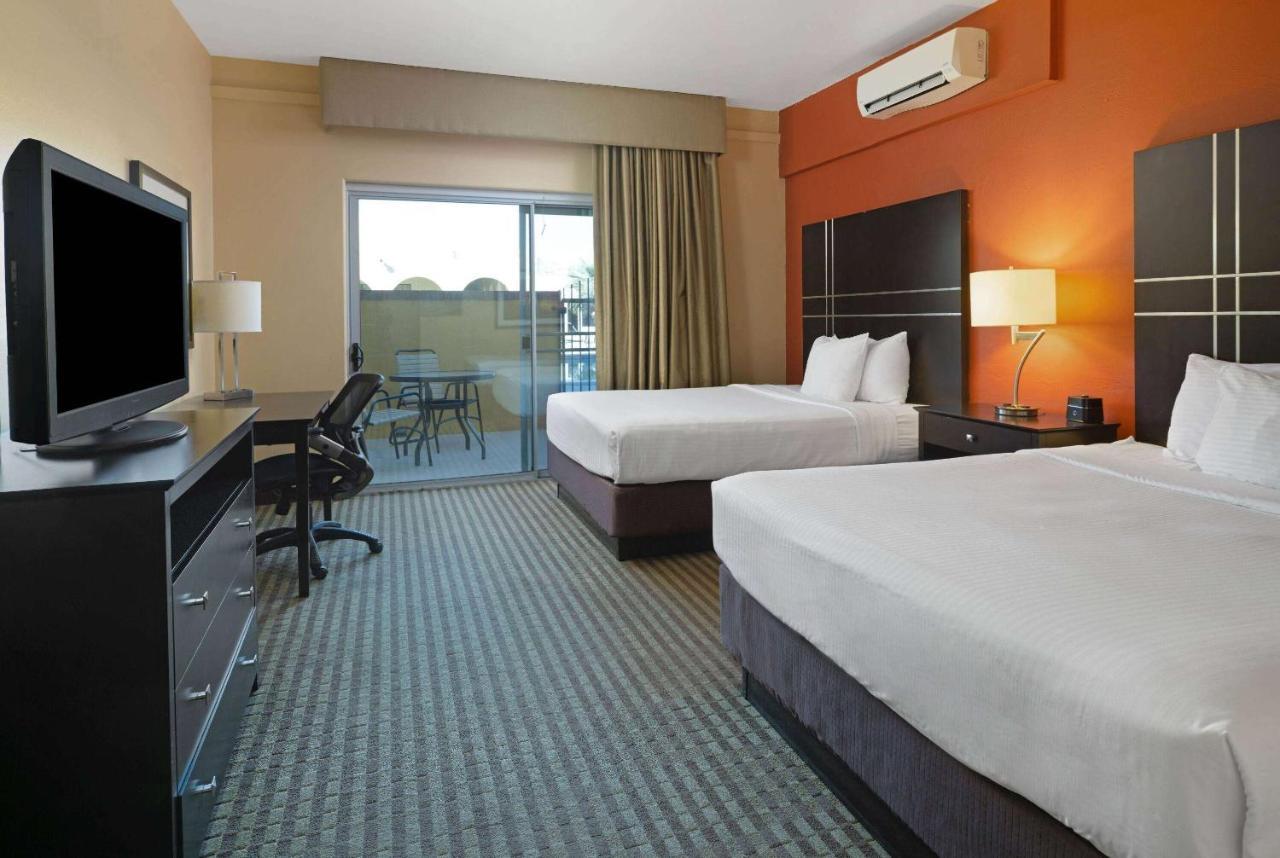 La Quinta By Wyndham Tucson - Reid Park Hotel Exterior photo
