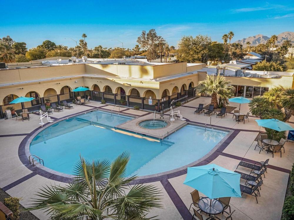La Quinta By Wyndham Tucson - Reid Park Hotel Exterior photo